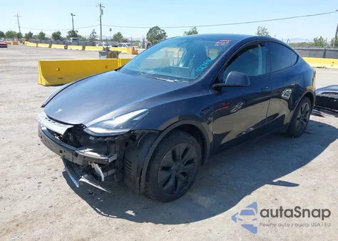 2024 Tesla Model Y Long Range Dual Motor All-Wheel Drive/Rwd from USA, damaged, VIN 7SAYGDEDXRF153424
